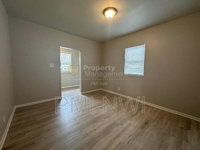 Building Photo - 4029 Jackson St
