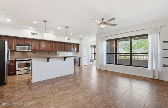 Foto del edificio - 20660 N 40th St