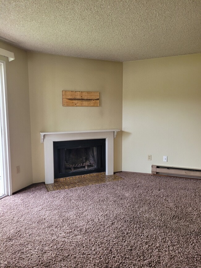 Building Photo - 19773 3rd Ave NW