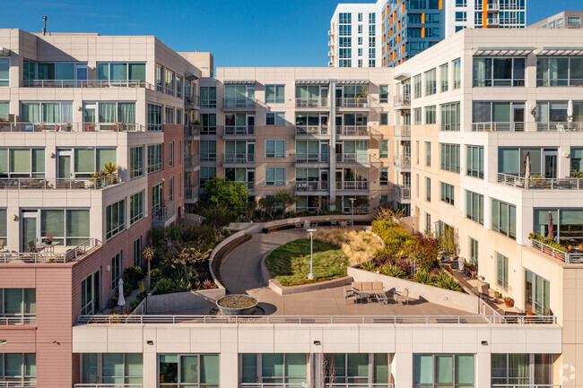 Courtyard - Park Terrace