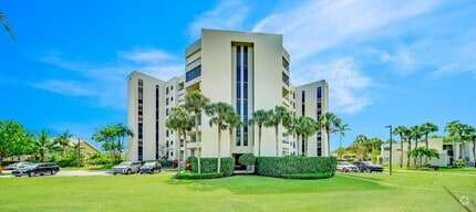 Building Photo - 6372 La Costa Dr