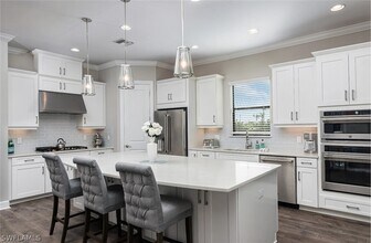 Building Photo - 9451 Montelanico Loop