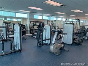 Building Photo - 4 br, 3.5 bath Condo - 7928 East Dr Apt 1800