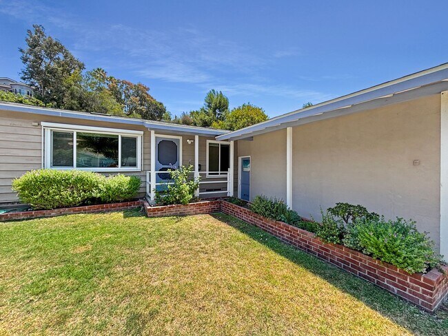 Foto del edificio - Beautiful 5BD/3BA House Near SDSU W/ W/D, ...