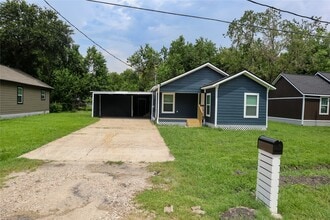 Building Photo - 621 North St