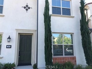 Building Photo - 105 Henson