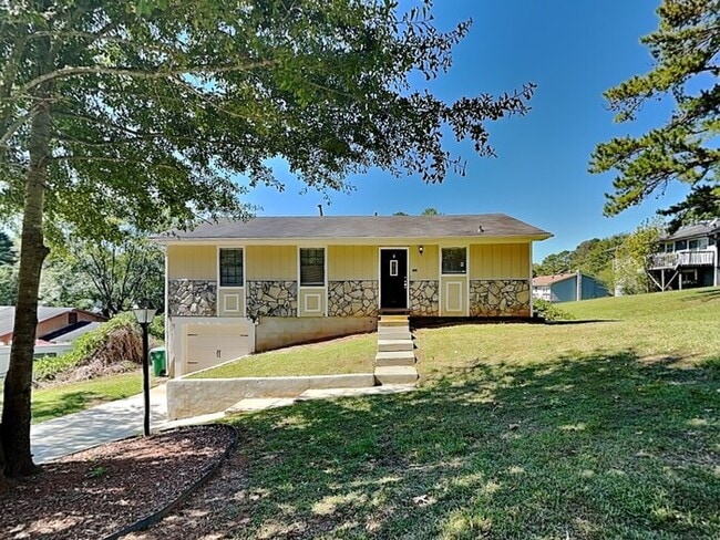 Building Photo - 1749 Big Valley Way