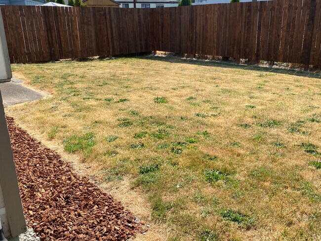 Patio trasero privado - 615 NW Fenton St
