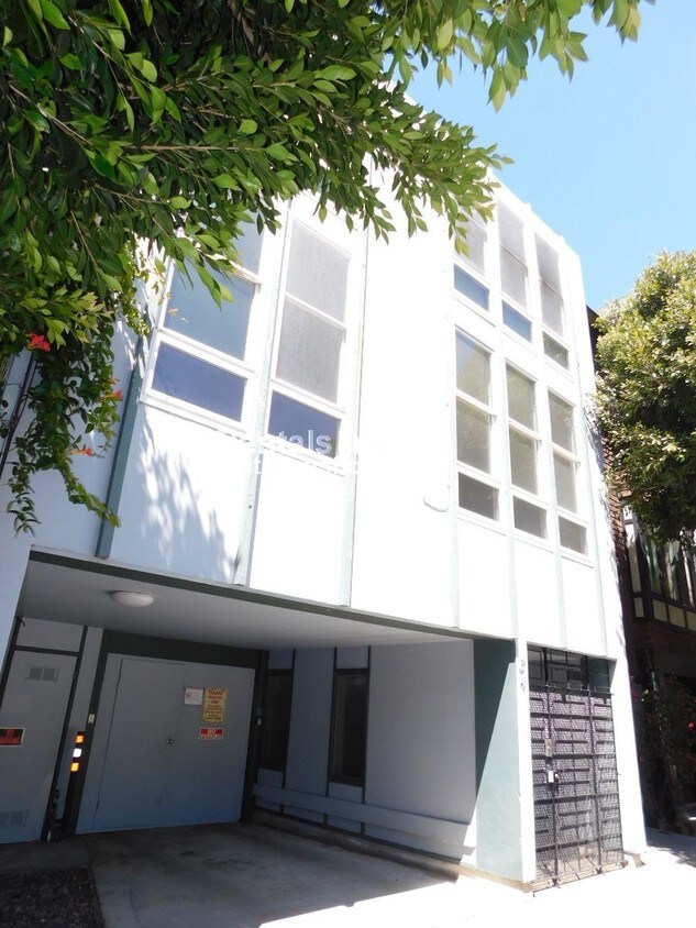 Foto principal - 1816 Haight St