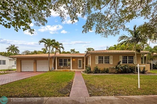 Foto del edificio - 1527 Baracoa Ave