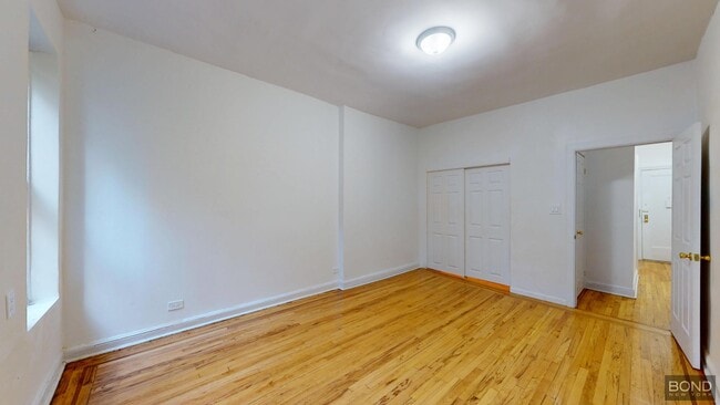 Building Photo - 520 E 83rd St
