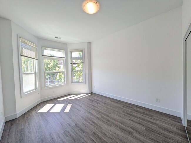 Foto del edificio - 1048_DIVIS