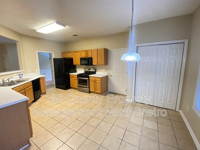 Foto del edificio - 183 Weatherstone Dr