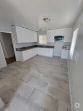 Building Photo - 7040 Lanto St
