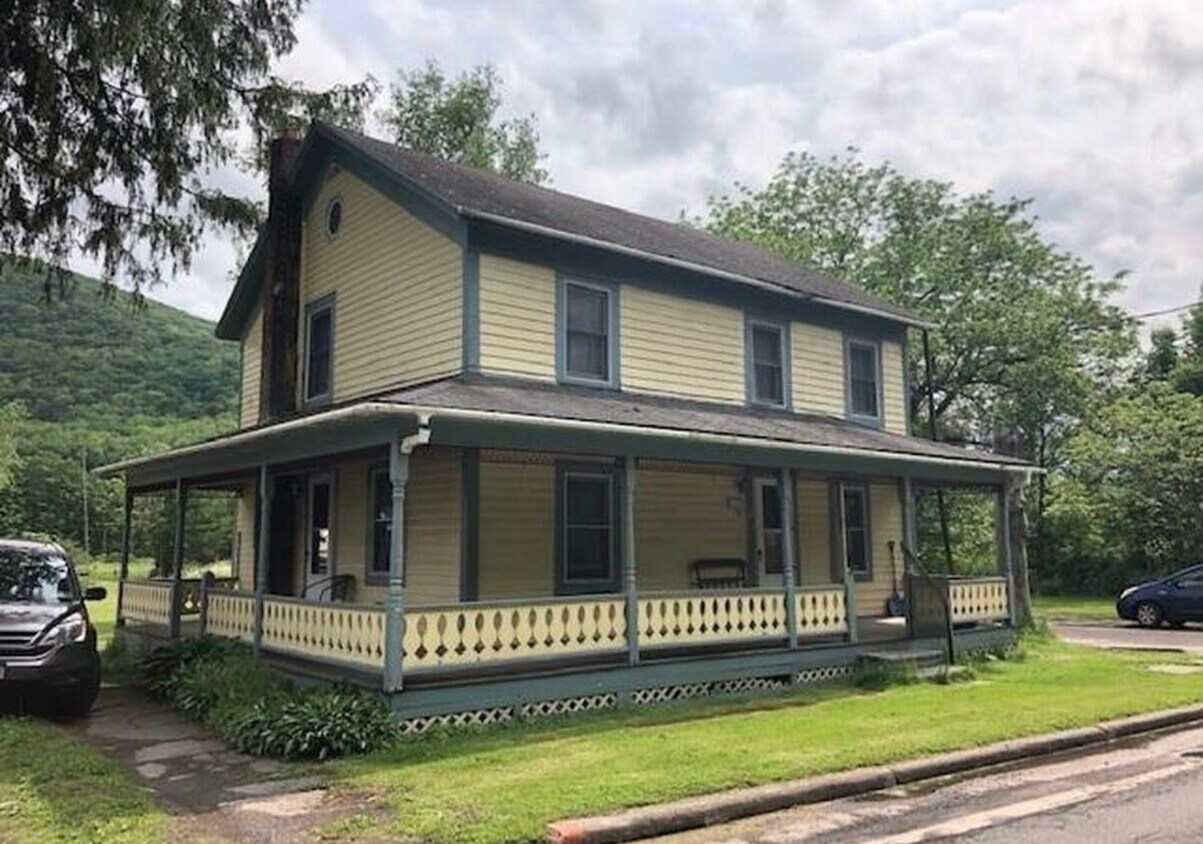 Foto principal - 1180 Main St