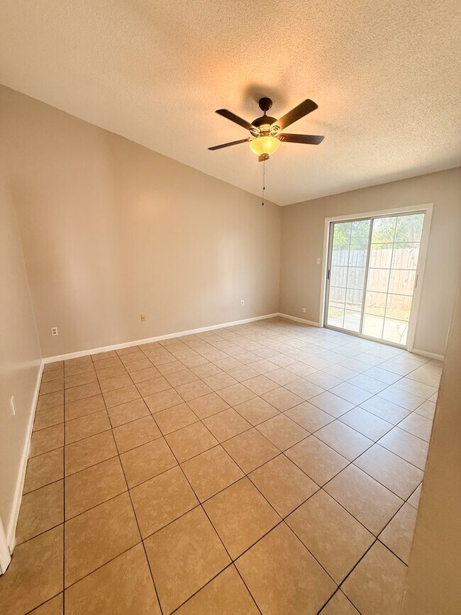 Foto del edificio - 3 Bedroom, 2 Bath Home in Valdosta