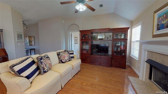 Foto del edificio - 631 Glenmede Ln