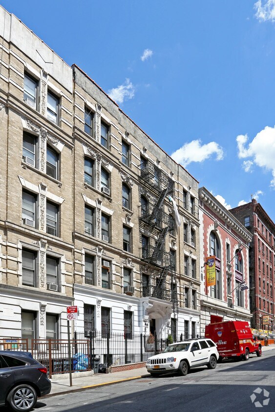 Primary Photo - 507 W 139th St
