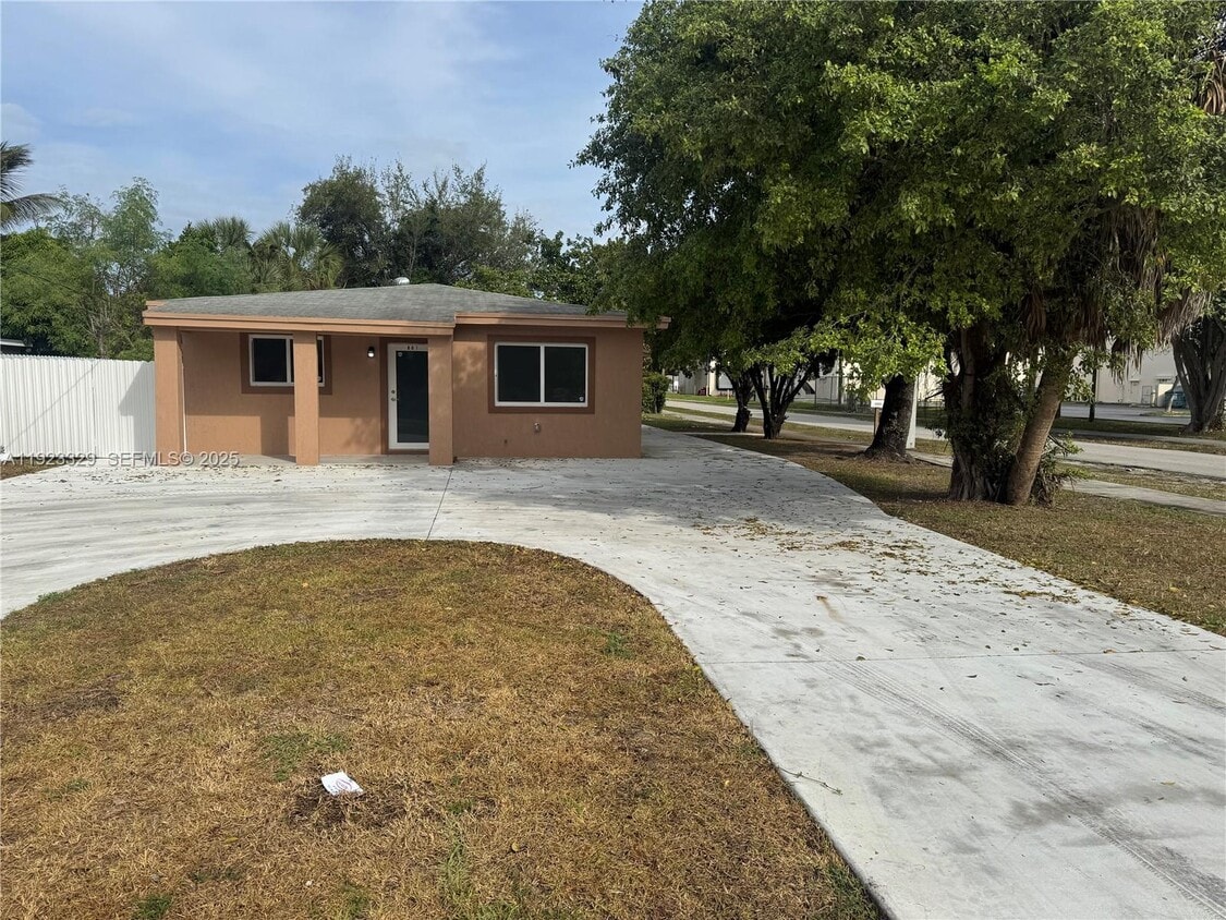 Primary Photo - 801 NW 109th St