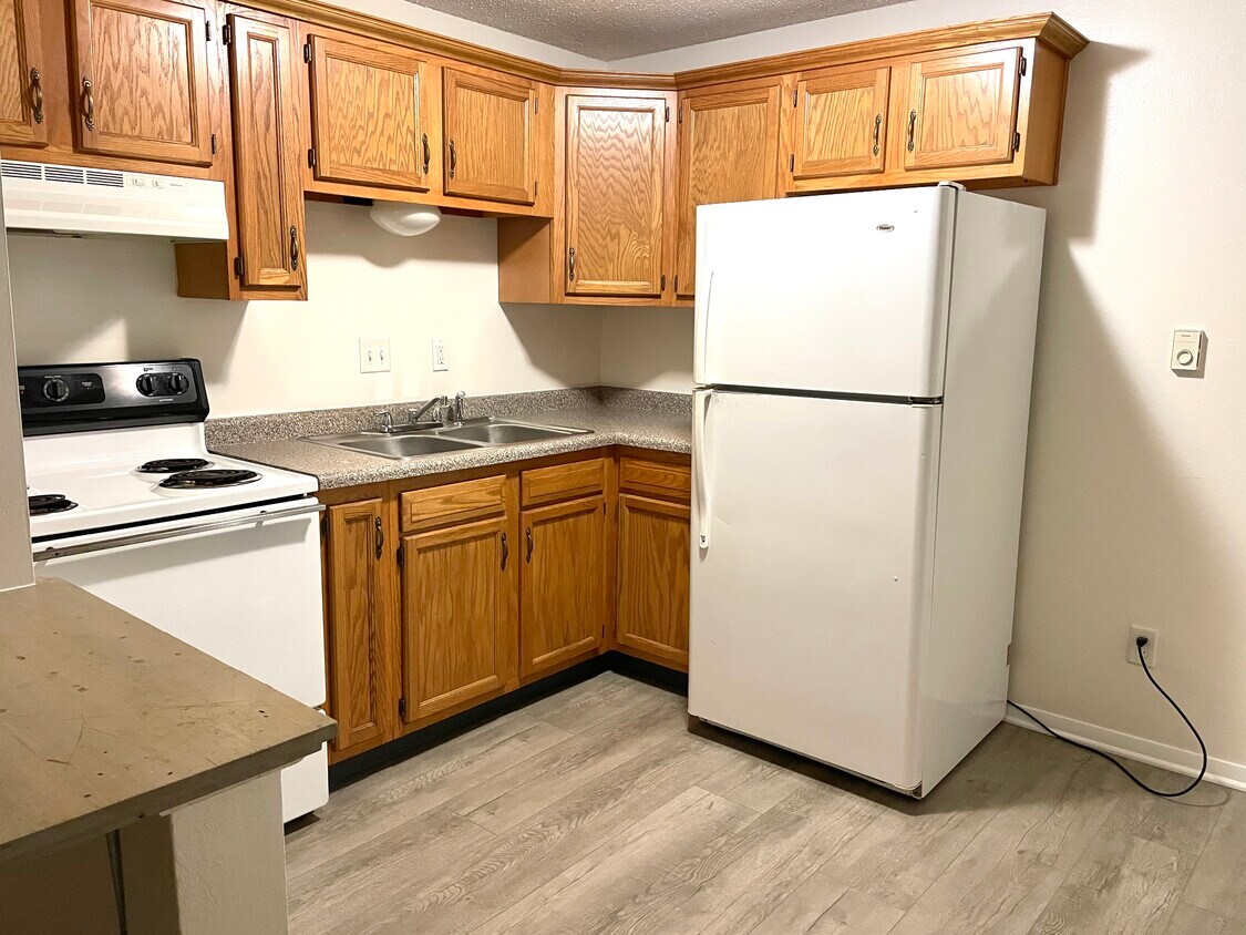 583 Clement St Unit 1, Green Bay, WI 54302 Apartments in Green Bay