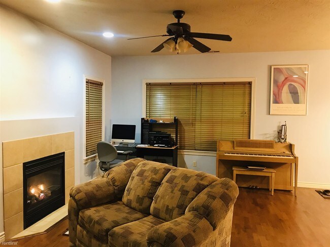 Foto del edificio - 6769 Sienna Park Ln