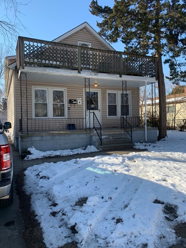 Building Photo - 23123 Stauber Ave