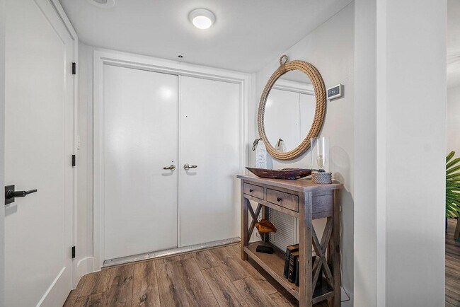 Foto del edificio - 5200 N Ocean Dr