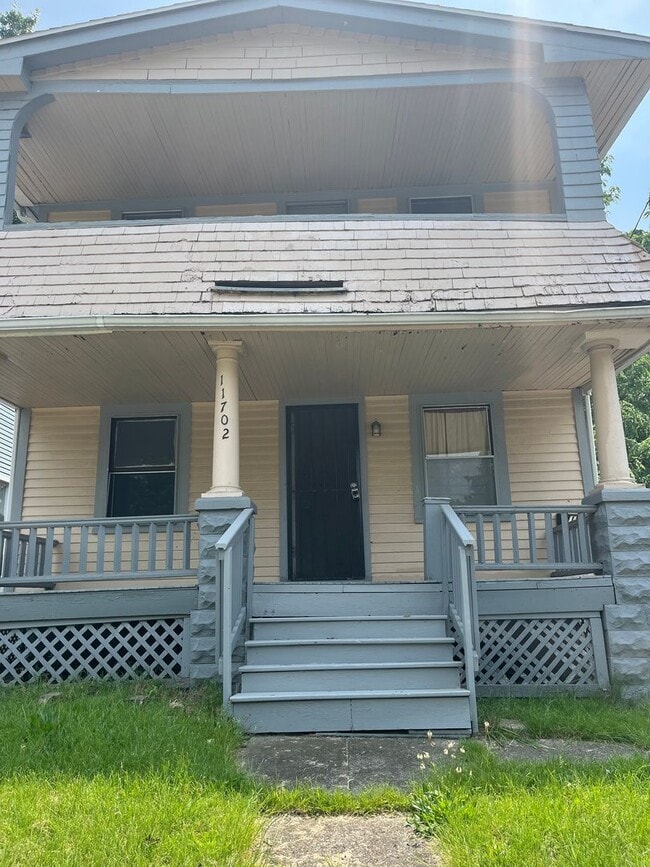 Building Photo - 11702 Honeydale Ave