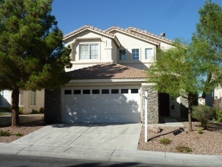 Foto del edificio - Honey, I’m Home! This Lovely 3 Bedroom, Two-Story Home Is Located In Summerlin.