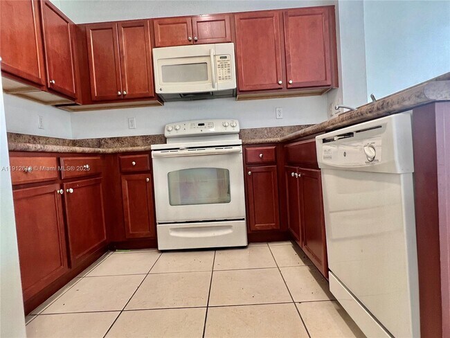 Foto del edificio - 9021 SW 227th St