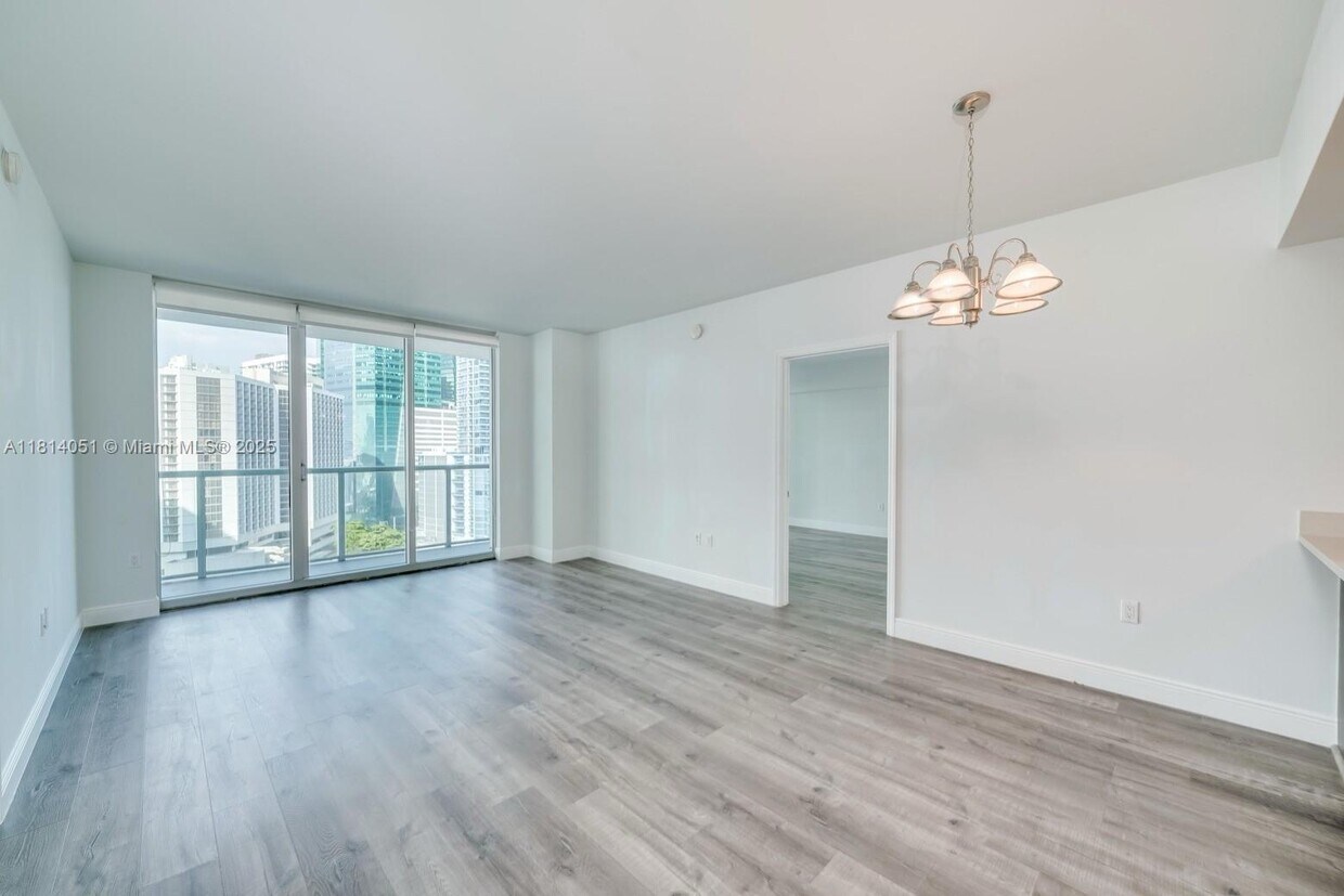 Foto principal - 55 SE 6th St