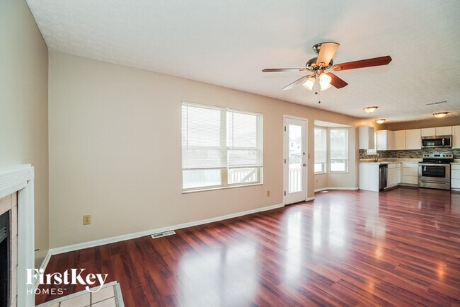 Building Photo - 2926 Fenwood Dr
