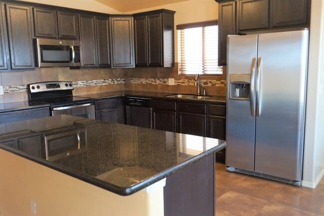 Building Photo - Oakmont Subdivision