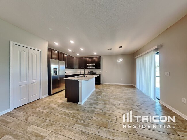 Foto del edificio - 4035 Wayfarer Wy