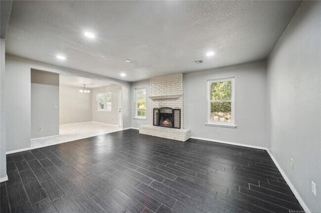 Foto del edificio - This is the home that you have been waiting for!