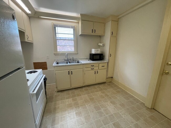 Building Photo - 1618 Heyward