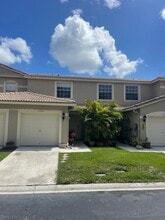 Building Photo - 8660 S Southgate Shores Cir