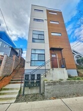 Building Photo - 1431 24th Ave
