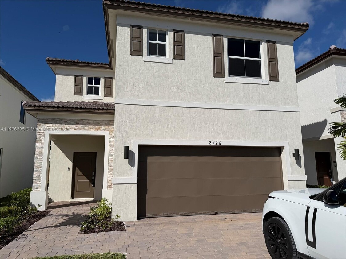 Foto principal - 2426 SE 26th Ln