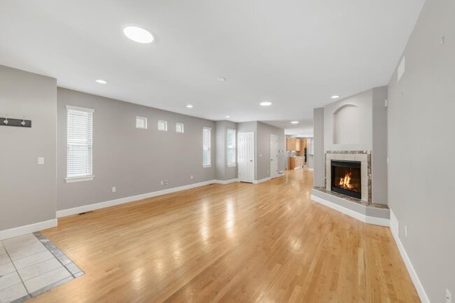 Foto del edificio - 571 S Clarkson St