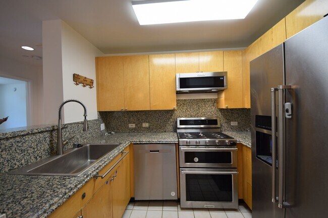 Building Photo - 12222 Wilshire Blvd