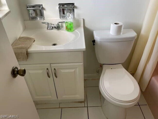 Foto del edificio - 4926 Vincennes St