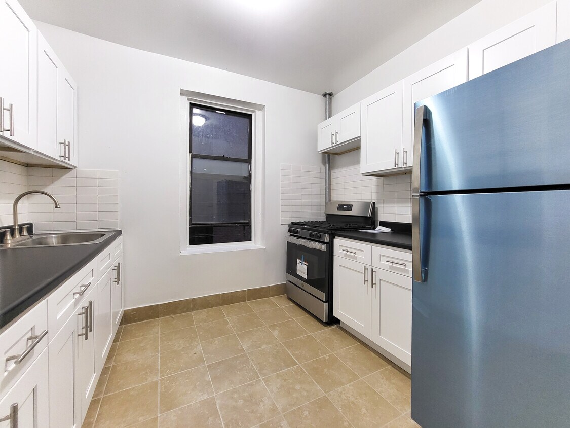 Building Photo - 1266 Olmstead Ave