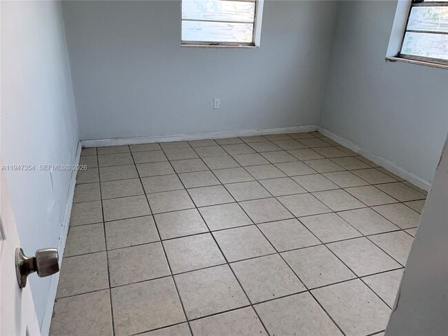 Foto del edificio - 756 NW 5th St