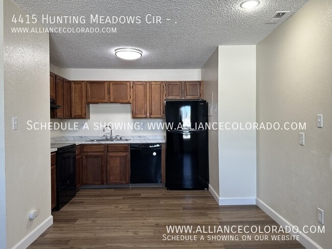 Foto del edificio - 4415 Hunting Meadows Cir