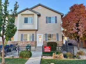 Building Photo - 505 W 1570 N