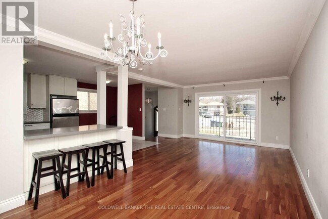 Building Photo - 146 Mintwood Dr