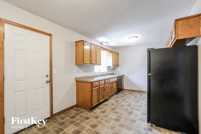 Foto del edificio - 211 Apple Blossom Ln