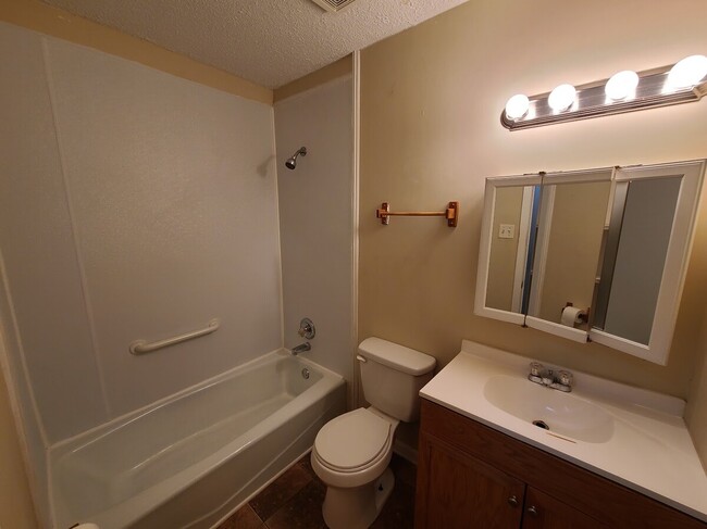 Foto del edificio - 612 Platinum St