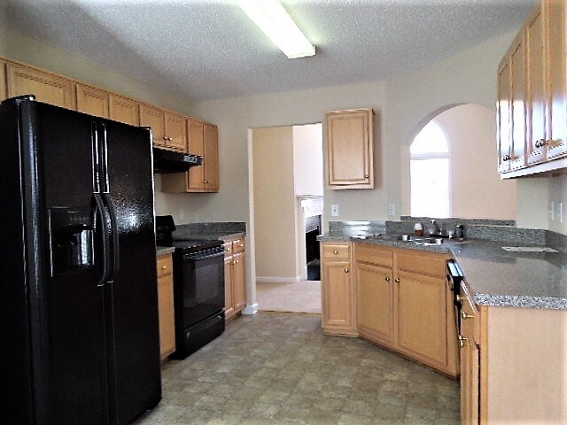 Building Photo - 5745 Newnan Circle